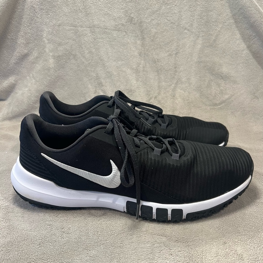 Nike Black and White Running Shoes